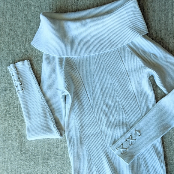 WHBM white sweater w/lace-up sleeves - Picture 3 of 5